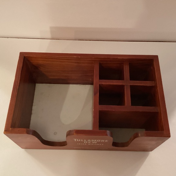 Vintage TULLAMORE D.E.W. Irish whiskey bar container/caddy box - Picture 8 of 8